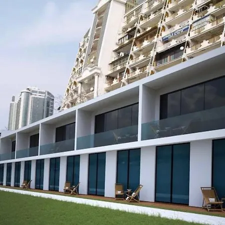 Sea View 2 In Gagarin Plaza Arcadia Apartment